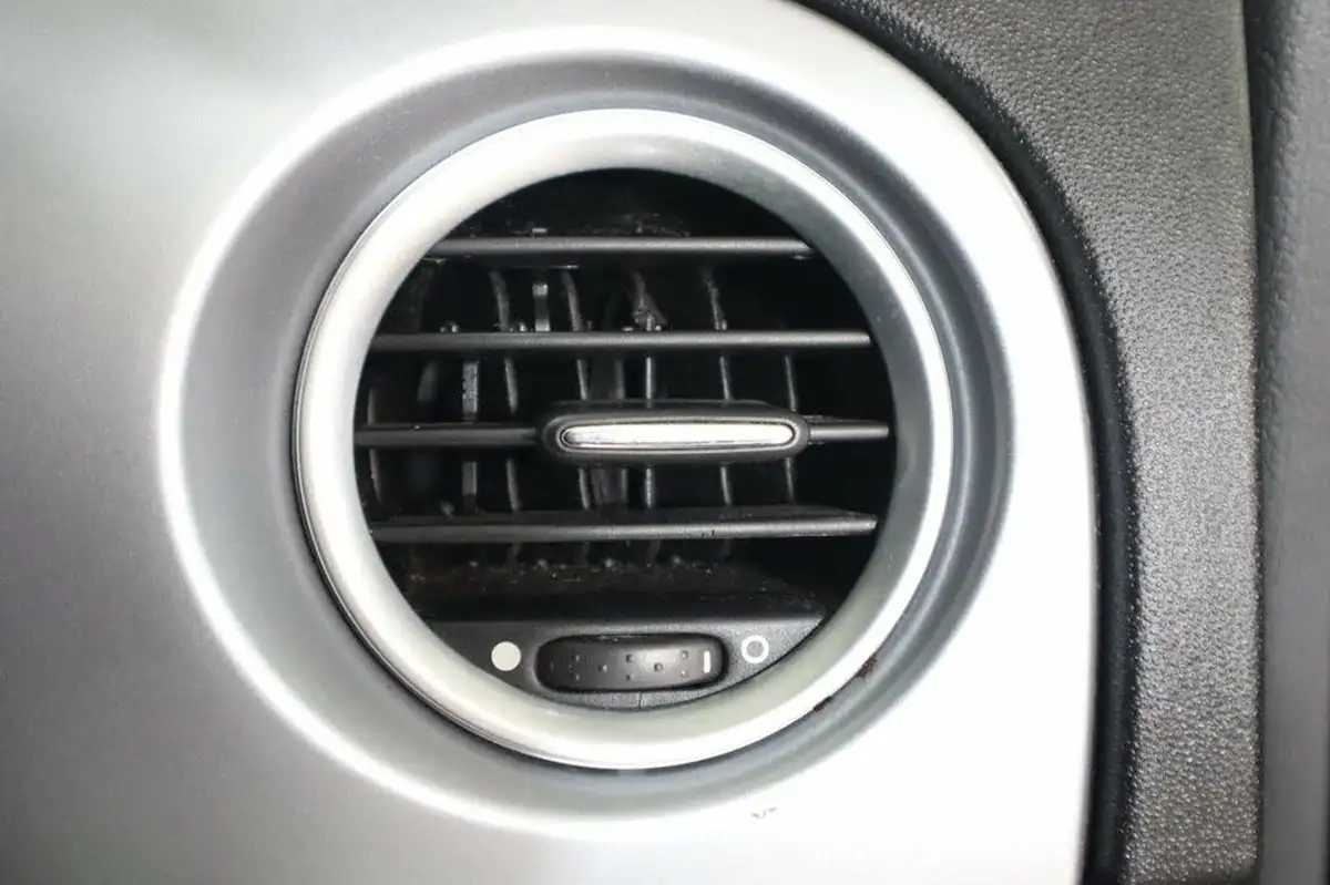 2014-fiat-500-12-s-big-33
