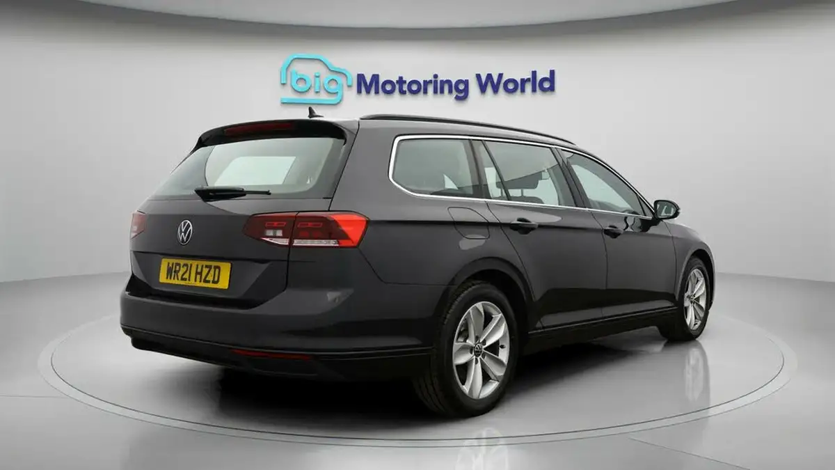 2021-volkswagen-passat-20tdi-se-nav-150ps-estate-5d-big-6