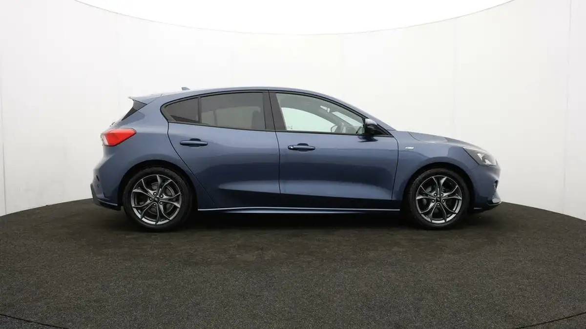 2021-ford-focus-10t-st-line-edition-125ps-hatchback-big-39