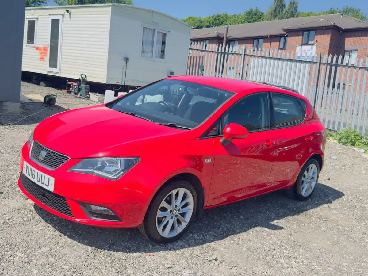 2016-seat-ibiza-10-vista-hatchback-5d-big-2