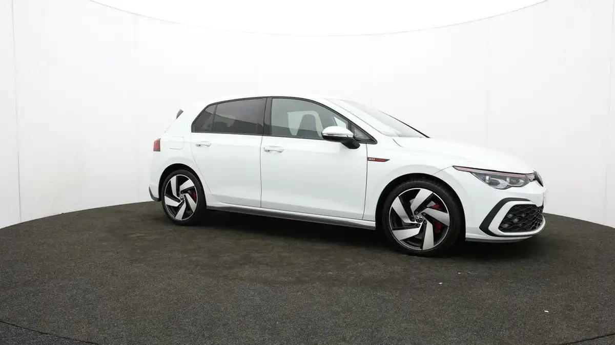 2024-volkswagen-golf-20-tsi-gti-245ps-big-38
