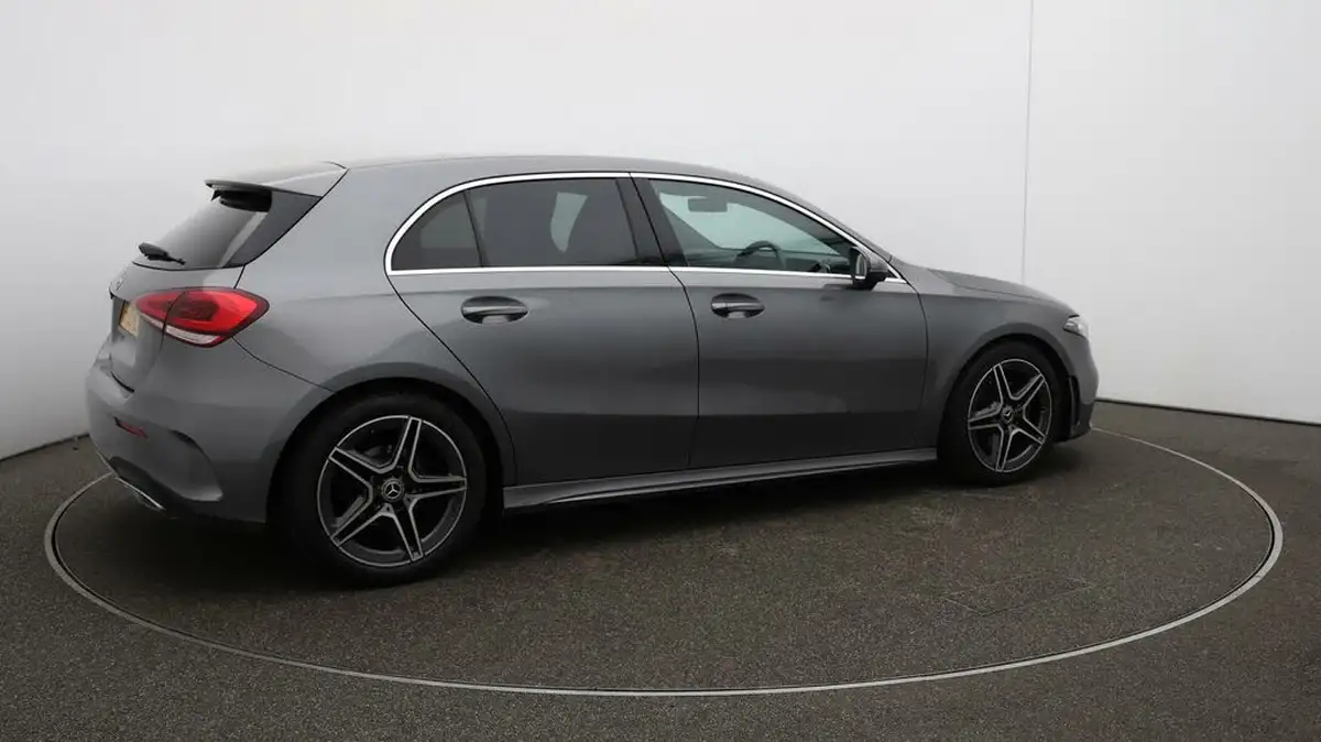 2020-mercedes-benz-a-class-20d-a200d-amg-line-hatchback-5d-big-49