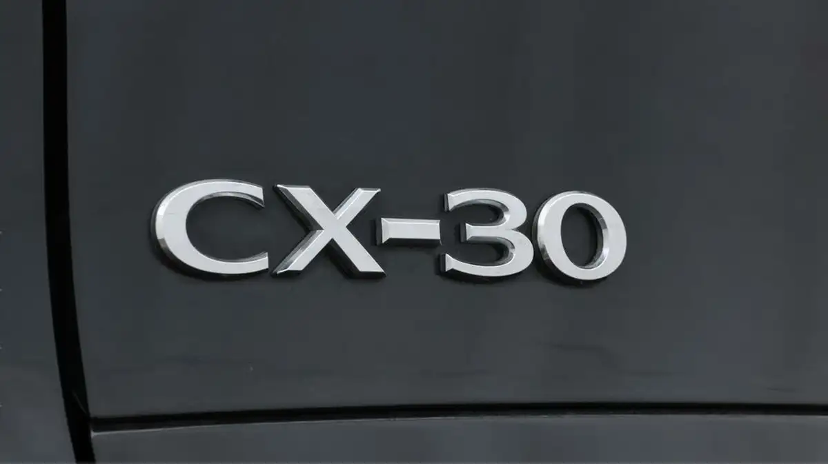 2021-mazda-cx-30-20-e-skyactiv-g-sport-lux-big-20