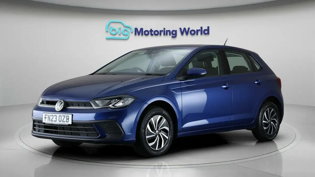 2023-volkswagen-polo-10-tsi-life-big-3