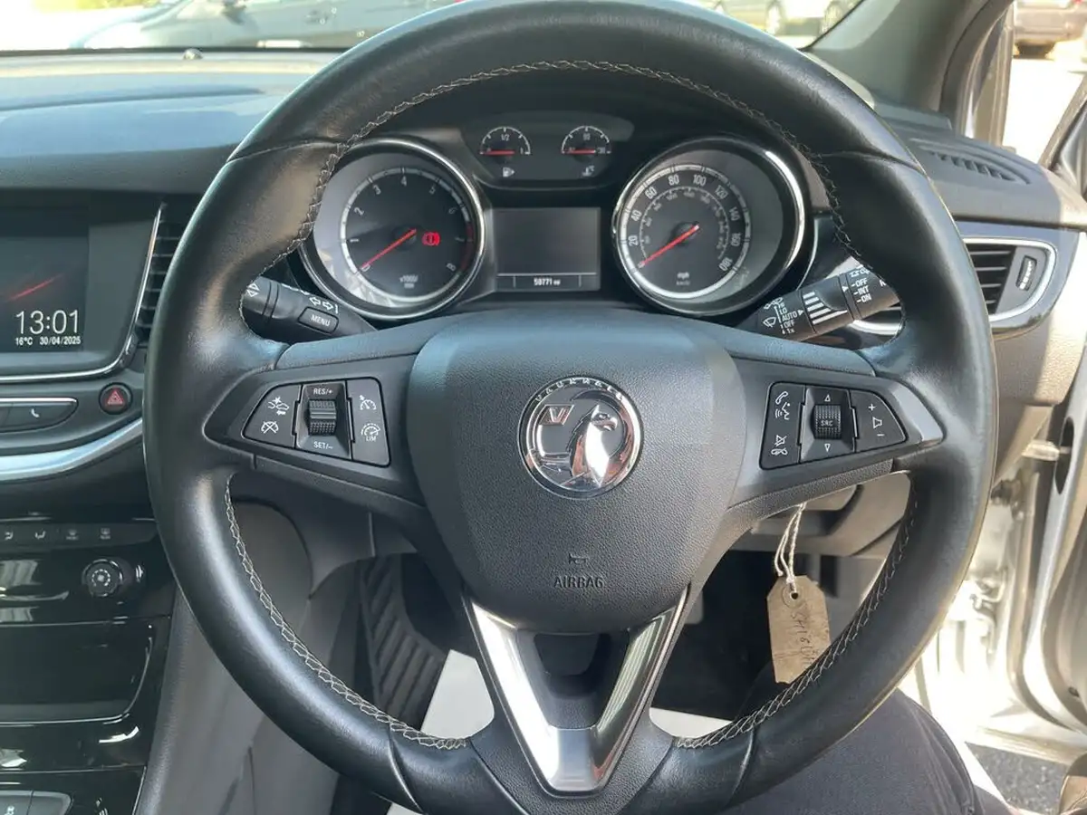 2016-vauxhall-astra-14i-16v-turbo-sri-150ps-hatchback-big-28