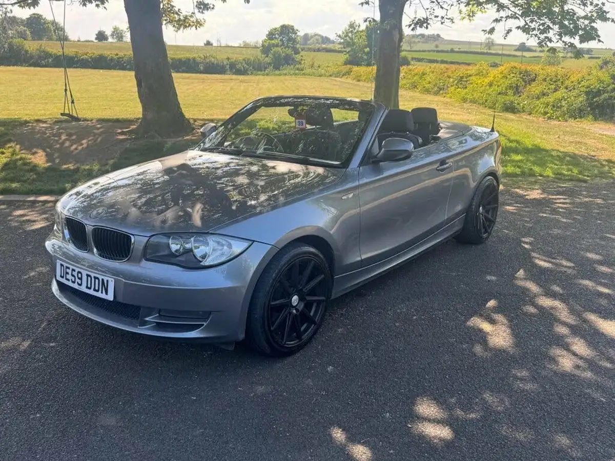 2009-bmw-1-series-20td-118d-sport-convertible-2d-big-16