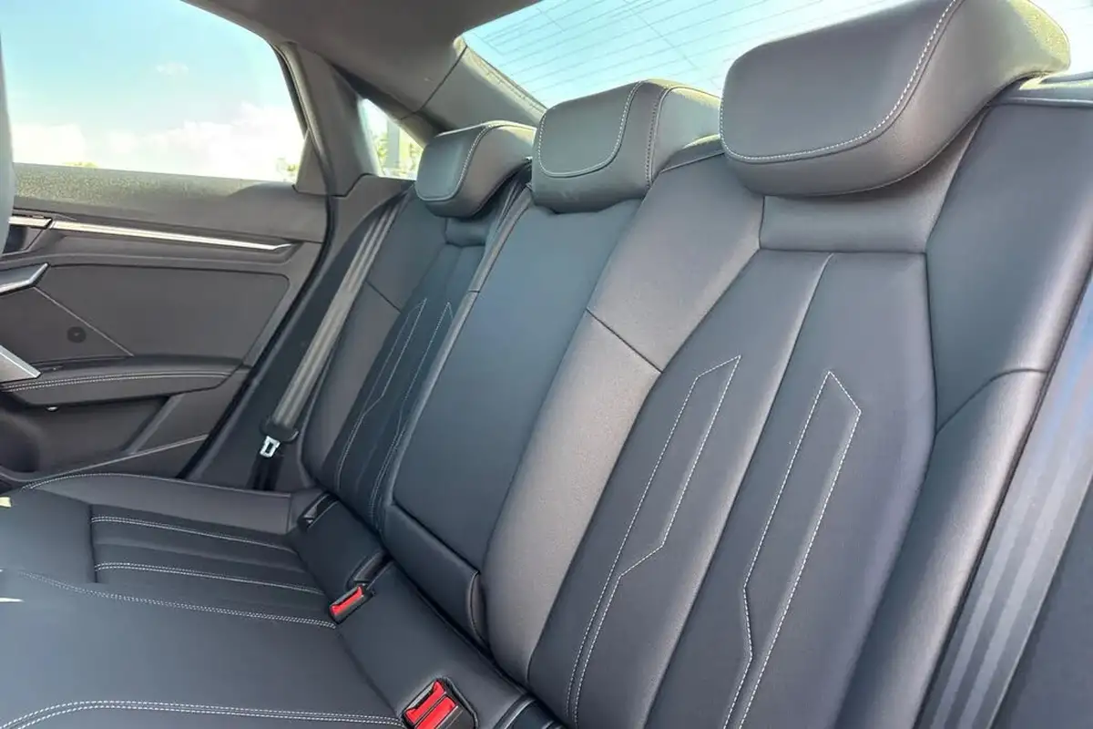 2025-audi-a3-20-35-tdi-black-edition-saloon-4d-big-17