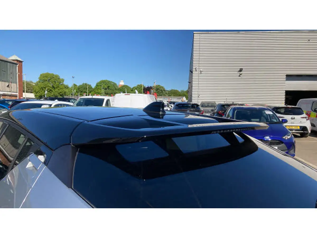 2023-toyota-c-hr-18-vvt-i-gr-sport-big-23