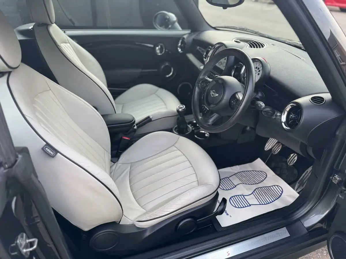 2011-mini-cooper-16-cooper-s-convertible-2d-big-18