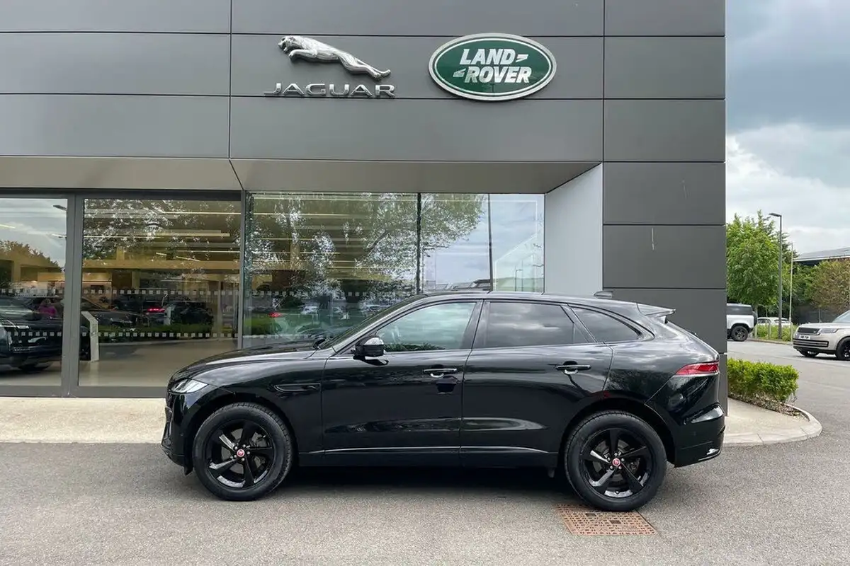 2021-jaguar-f-pace-20-d200-r-dynamic-s-mhev-big-25
