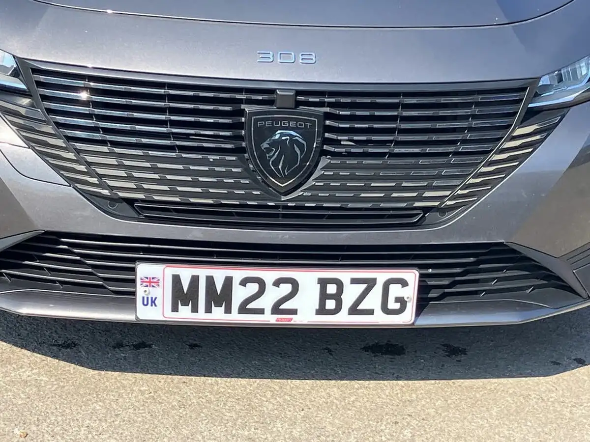 2022-peugeot-308-sw-12-puretech-allure-premium-station-wagon-eat8-big-36
