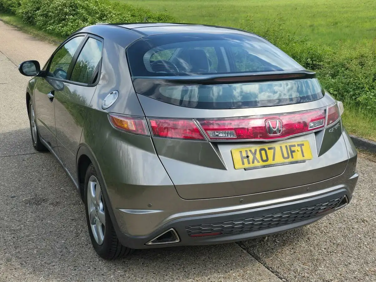2007-honda-civic-18-es-lth-big-16