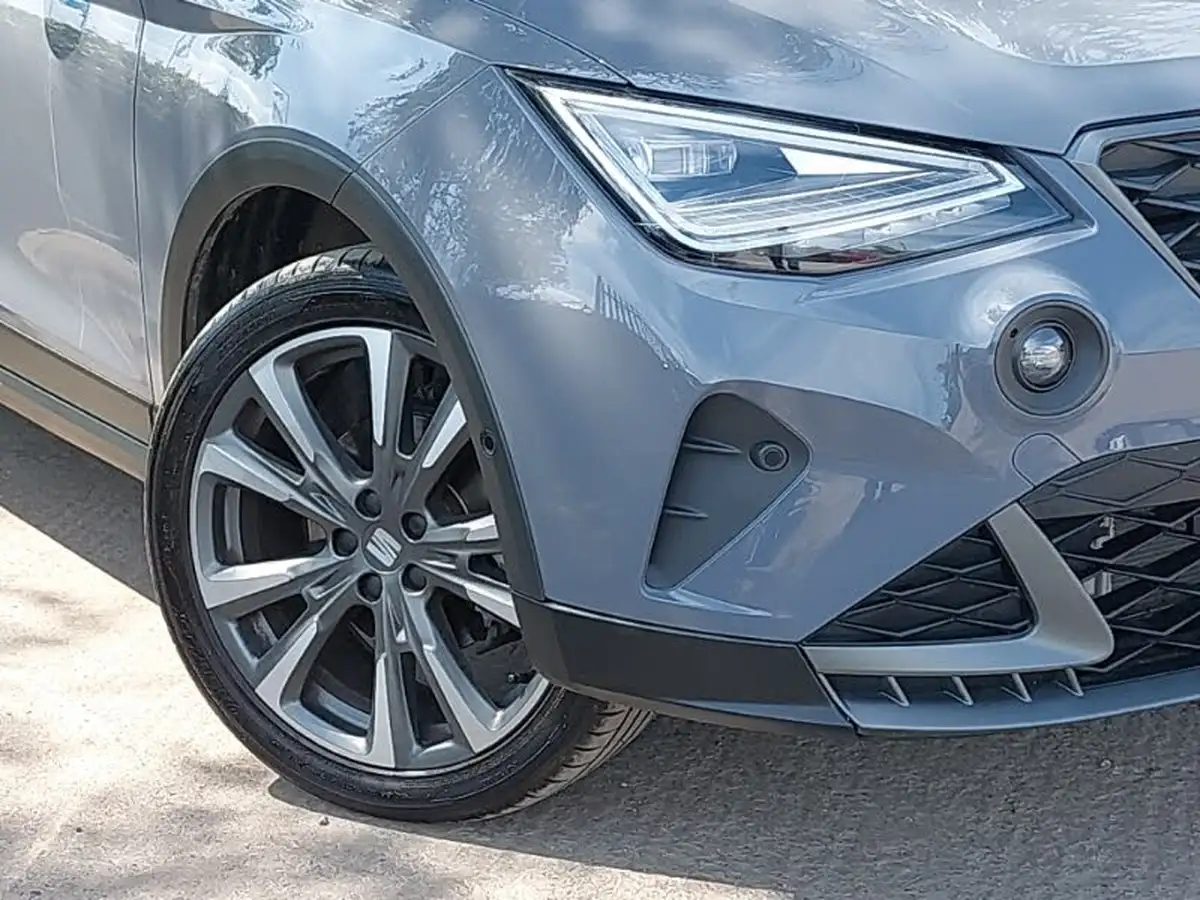 2024-seat-arona-10-tsi-fr-limited-edition-big-8
