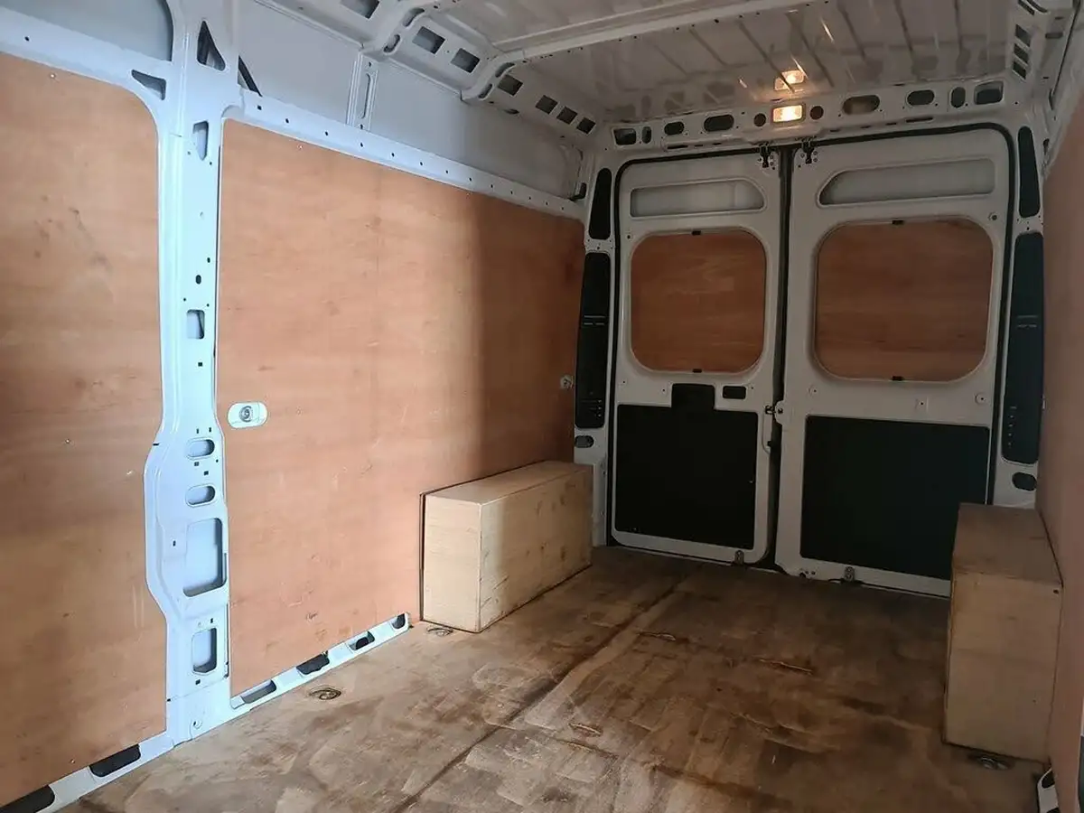 2022-peugeot-boxer-22-bluehdi-professional-335-l3-h2-panel-big-6
