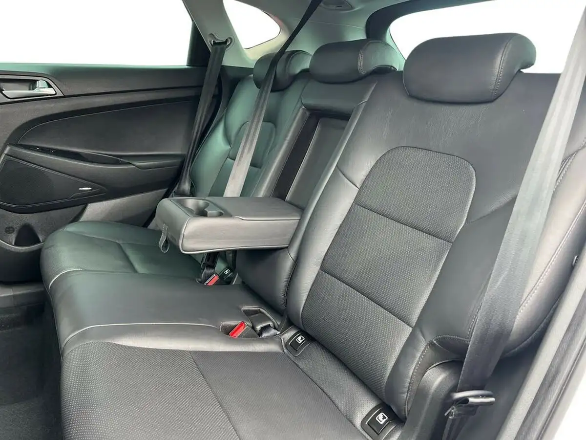 2020-hyundai-tucson-16-t-gdi-premium-se-dct-big-21