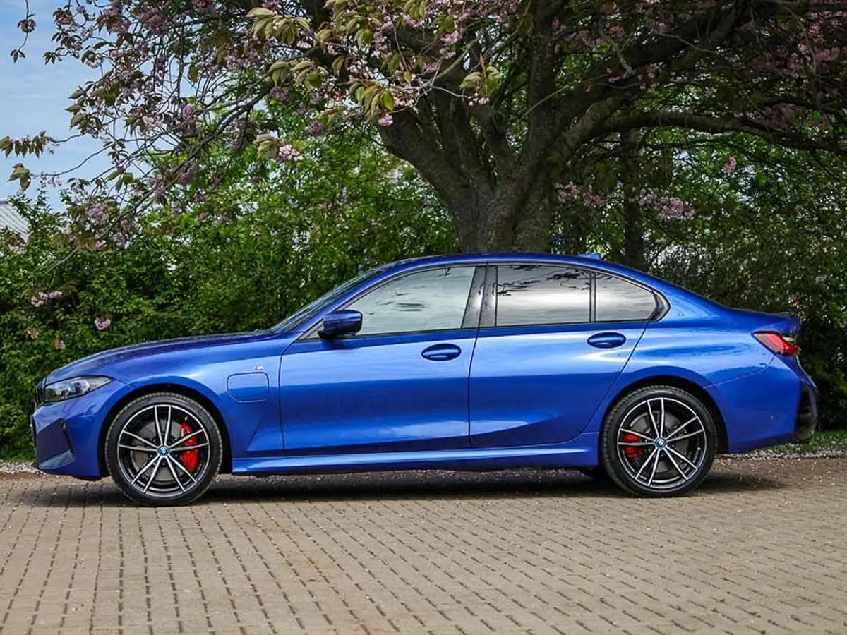 2024-bmw-3-series-20-330e-m-sport-saloon-4d-big-3