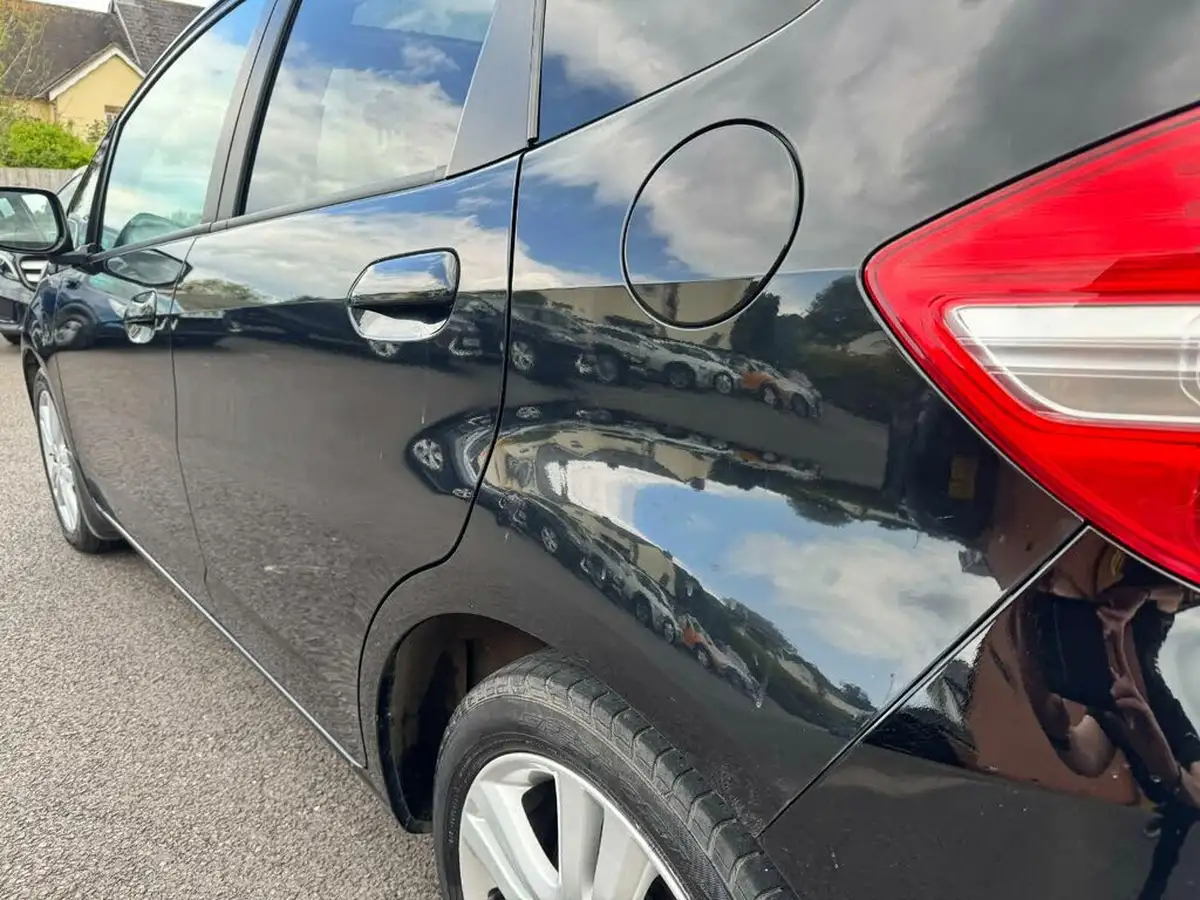 2014-honda-jazz-14-exl-cvt-big-31