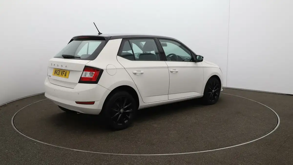 2021-skoda-fabia-10-mpi-colour-edition-60ps-big-51