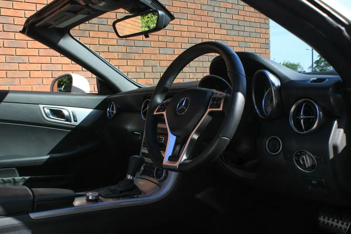 2012-mercedes-benz-slk-18-slk200-184bhp-ss-7g-tronic-plus-big-4