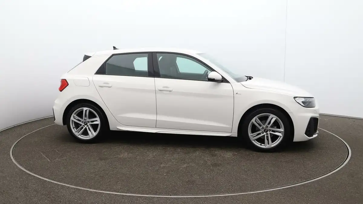 2021-audi-a1-10-25-tfsi-s-line-big-50