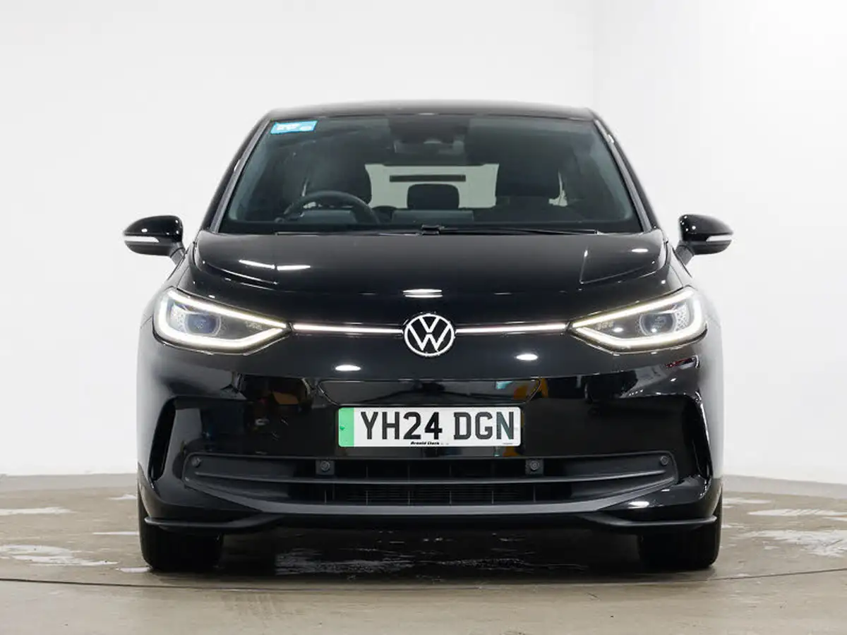2024-volkswagen-id3-e-pro-match-59kwh-big-19