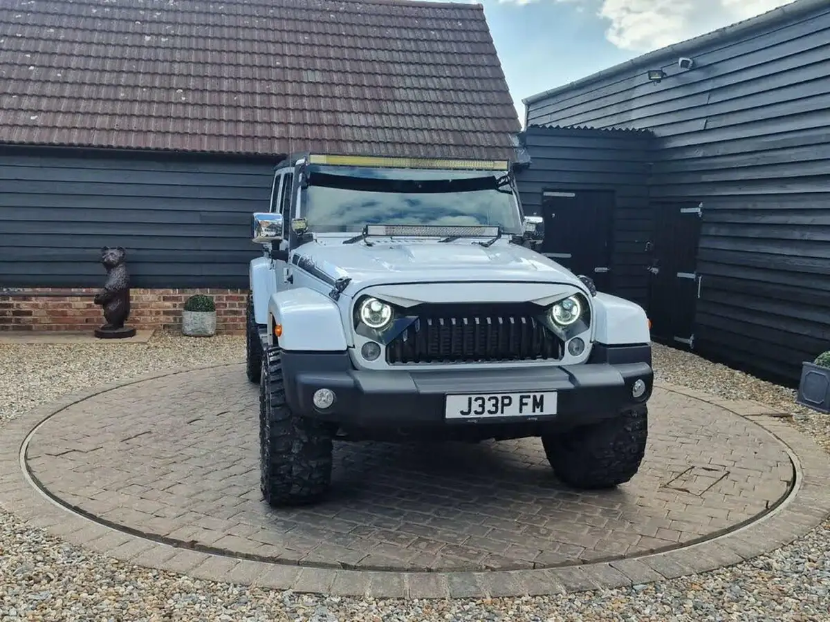 2014-jeep-wrangler-28crd-overland-unlimited-5d-big-19