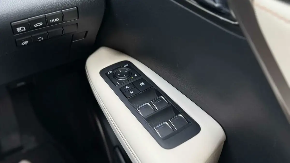 2020-lexus-rx-450h-l-35-rx-l-4wd-big-28
