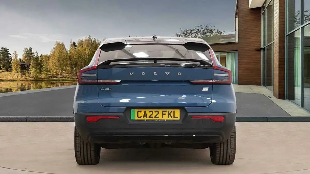 2022-volvo-c40-e-twin-recharge-pro-big-3