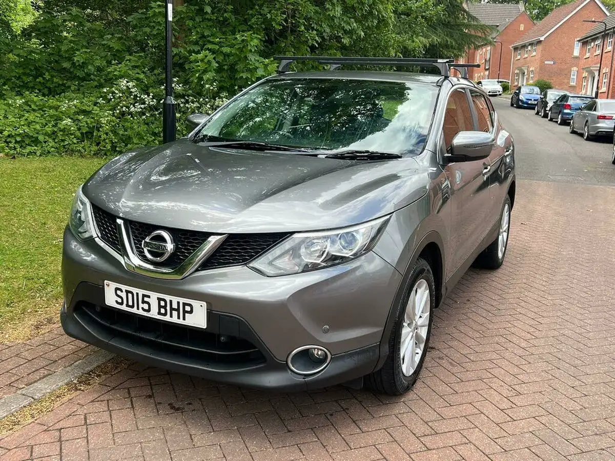 2015-nissan-qashqai-15dci-acenta-smart-vision-pack-big-7