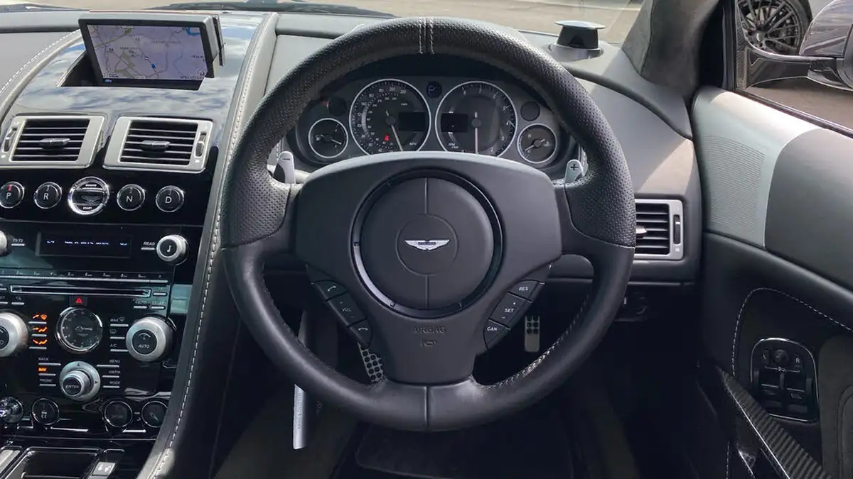 2009-aston-martin-dbs-60-touchtronic-big-9