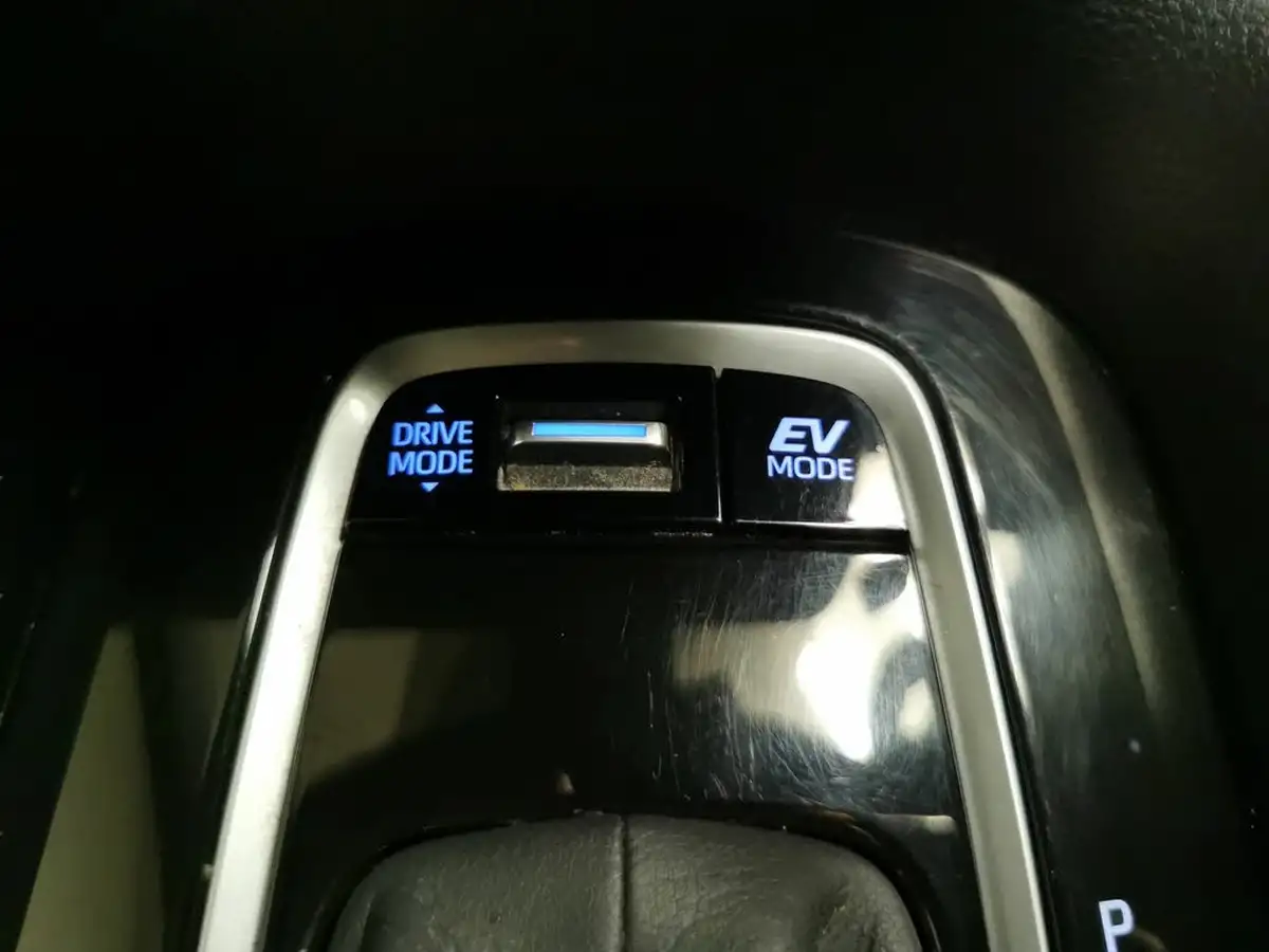 2020-toyota-corolla-20-vvt-i-design-spare-wheel-touring-sports-big-21