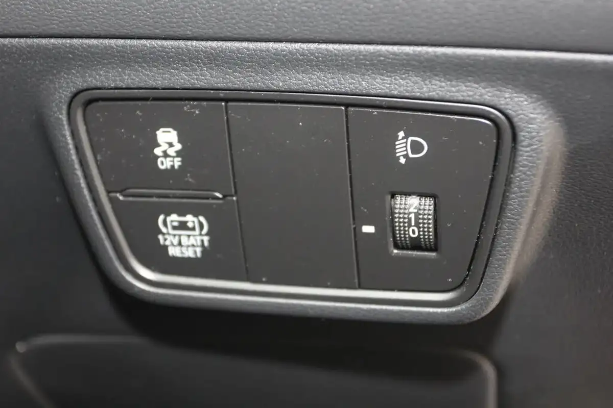 2023-hyundai-tucson-16-t-gdi-premium-230ps-hybrid-auto-big-18