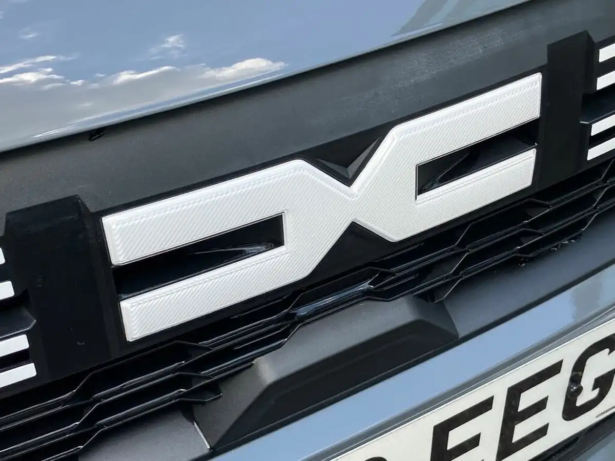 2023-dacia-sandero-10-tce-expression-100bhp-bi-fuel-big-45