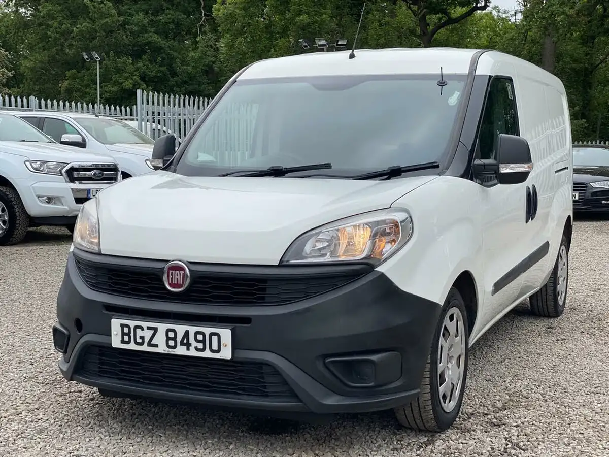 2015-fiat-doblo-cargo-16td-105eu-v-l1-refrigerated-van-big-2