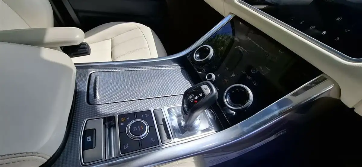 2019-land-rover-range-rover-sport-30-sdv6-hse-dynamic-big-18