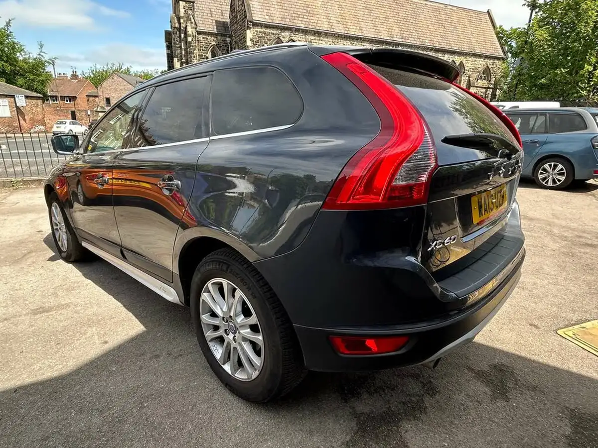 2013-volvo-xc60-24td-d4-se-lux-163bhp-geartronic-big-5