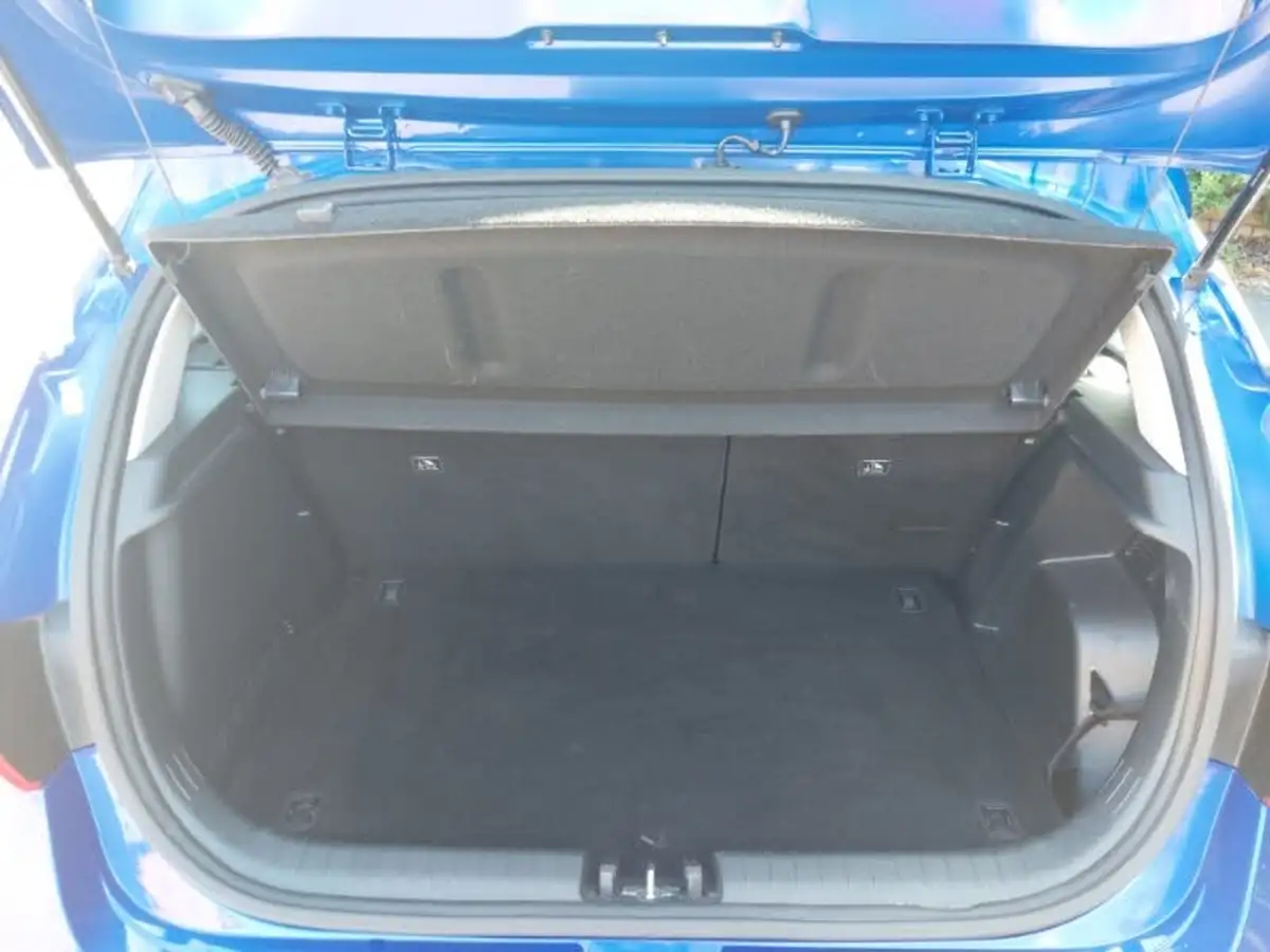 2022-hyundai-i20-10-t-gdi-se-connect-eclutch-imt-big-7