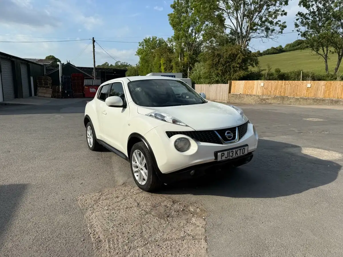 2013-nissan-juke-16-acenta-premium-big-0