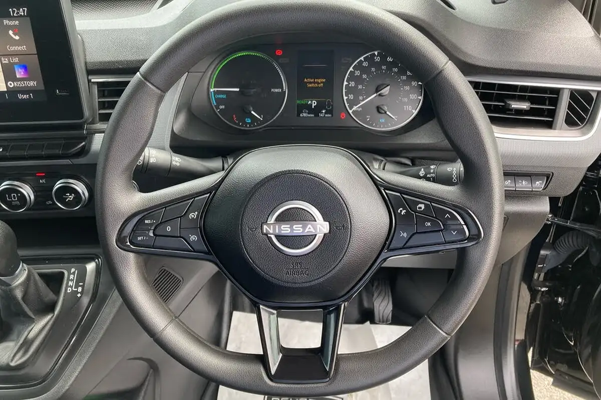 2023-nissan-townstar-e-45kwh-l1-tekna-big-16