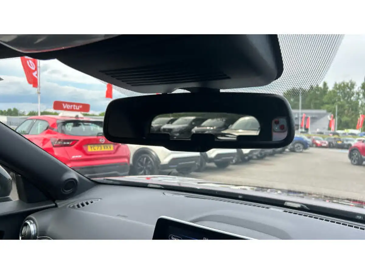 2024-nissan-juke-10-dig-t-n-connecta-dct-big-31