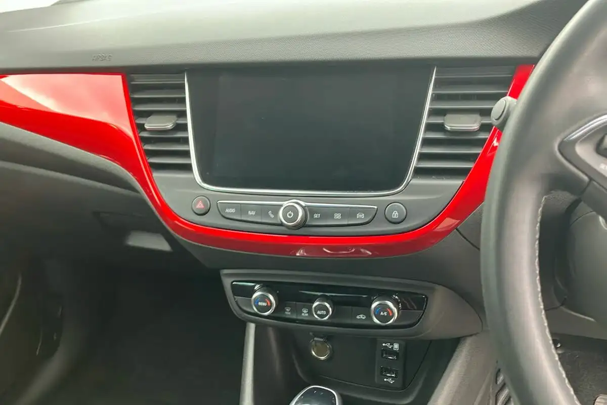 2023-vauxhall-crossland-12-gs-130ps-auto-big-31