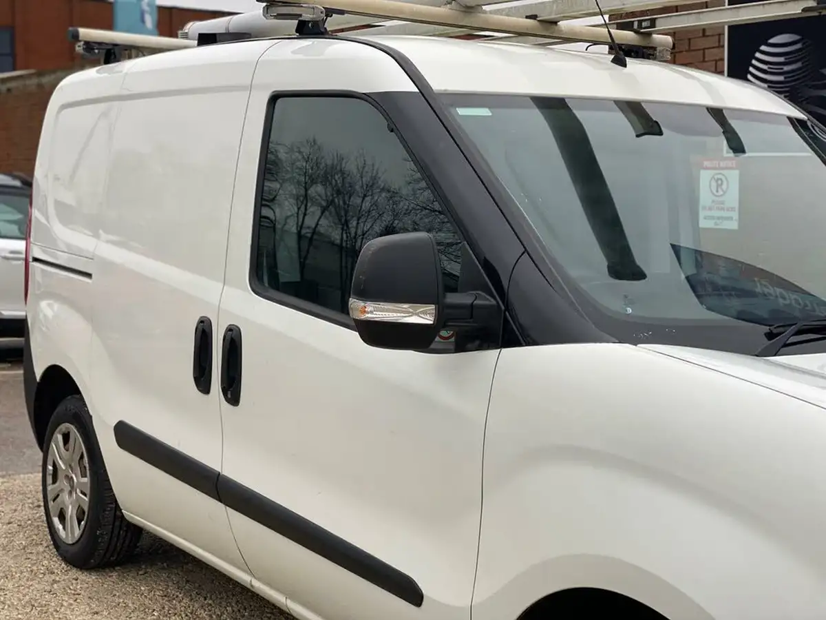 2015-fiat-doblo-cargo-13td-v-l1-refrigerated-van-big-45