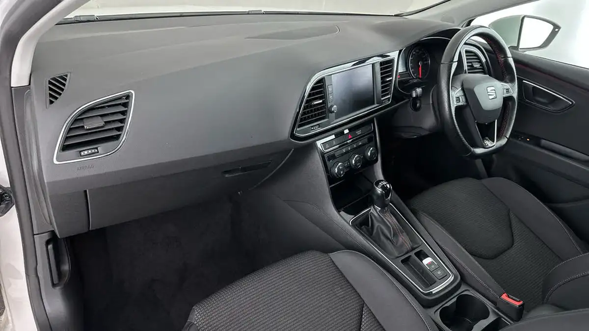 2018-seat-leon-14-tsi-fr-technology-hatchback-5d-big-13