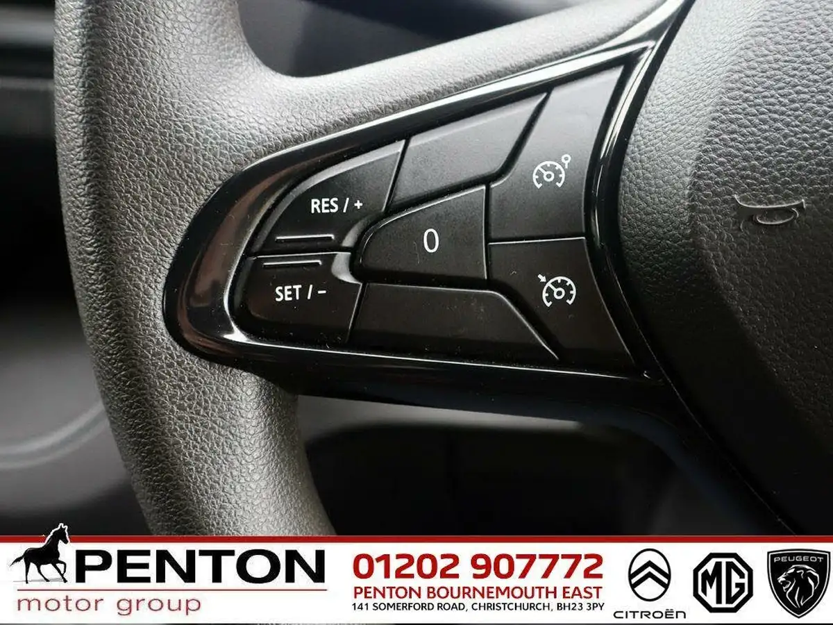 2022-renault-trafic-20dci-sl28-130-business-big-17