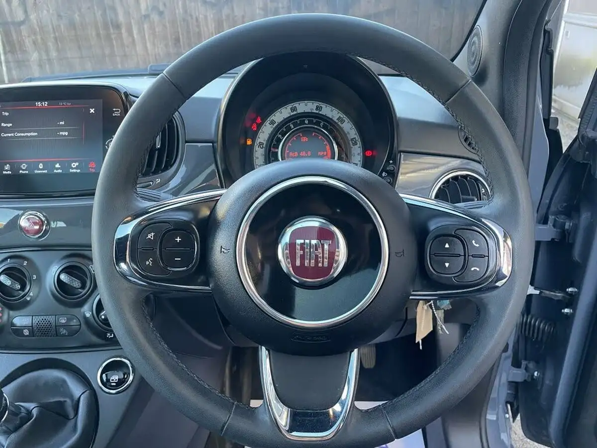 2022-fiat-500-10-dolcevita-big-11