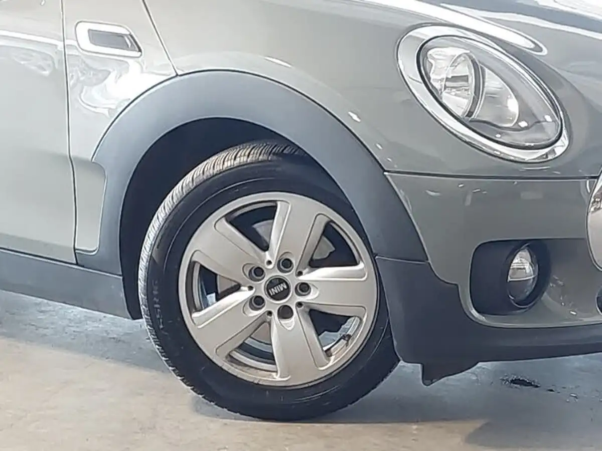 2018-mini-clubman-15-cooper-ss-big-8