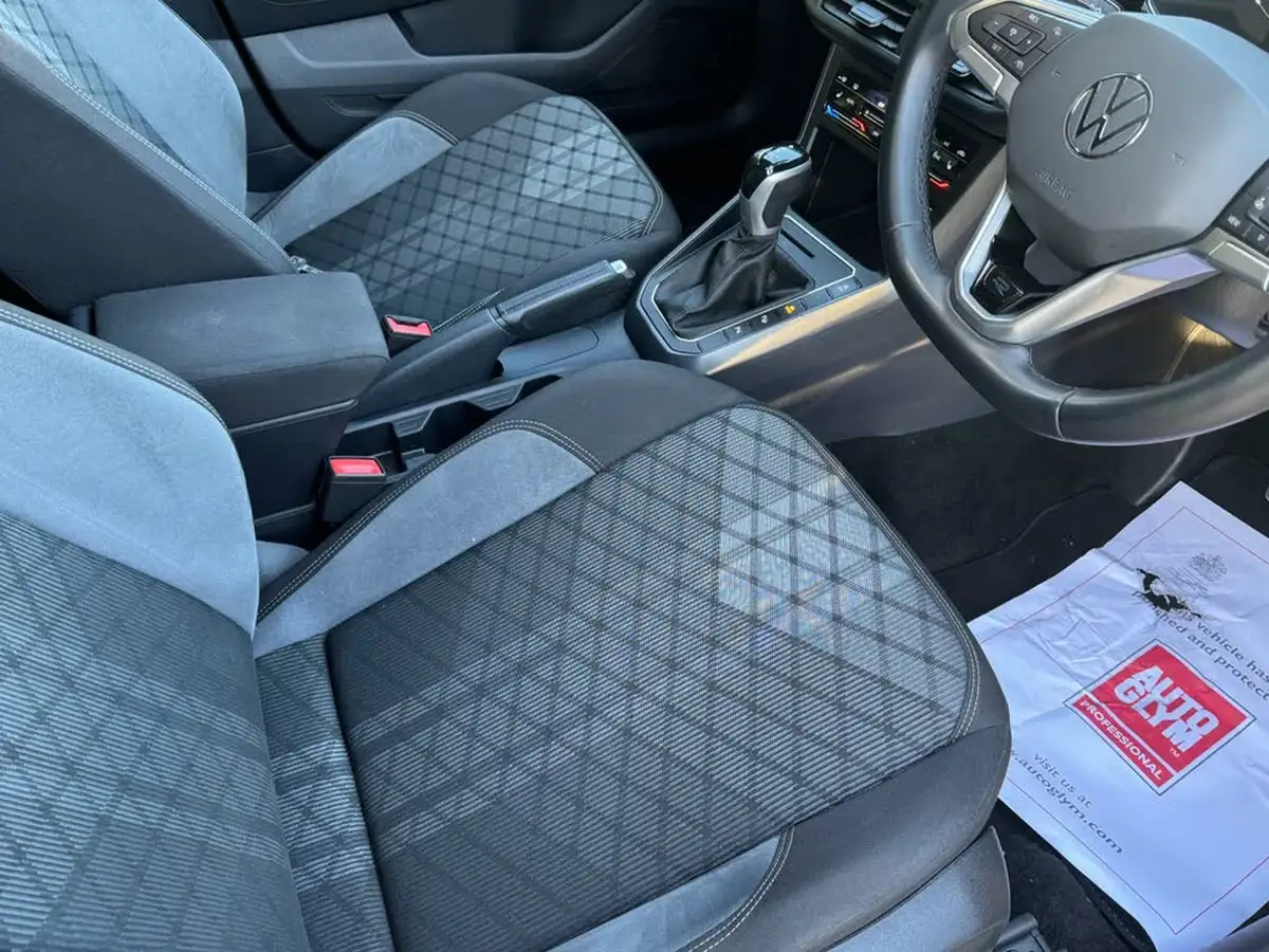 2023-volkswagen-taigo-10-tsi-r-line-dsg-big-16