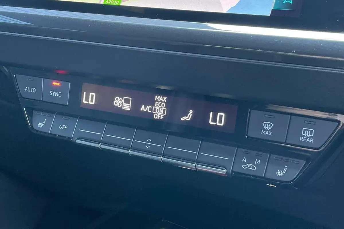 2022-audi-q4-e-tron-35e-s-line-station-wagon-big-32