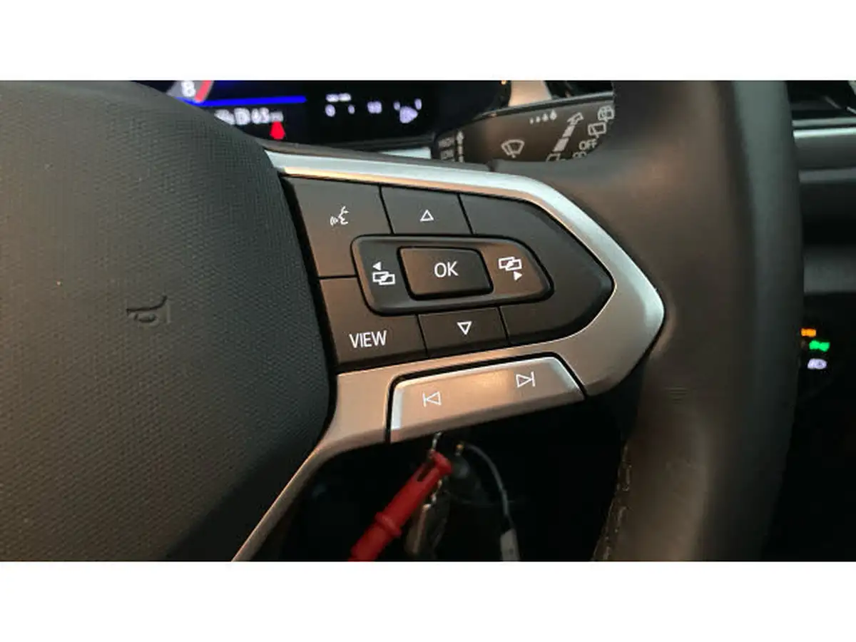 2024-volkswagen-t-roc-10-tsi-life-115ps-big-17