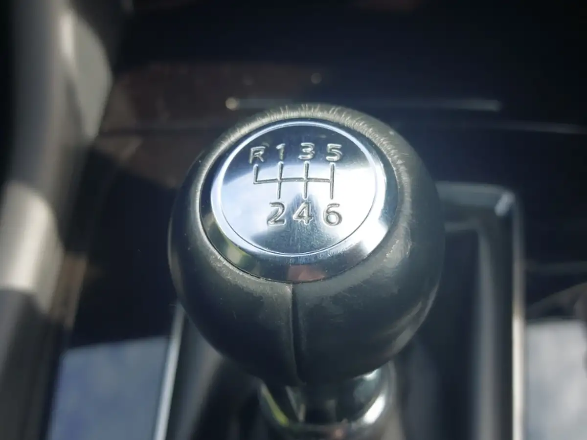 2021-mazda-mazda3-20-sport-lux-122ps-hatchback-5d-big-14
